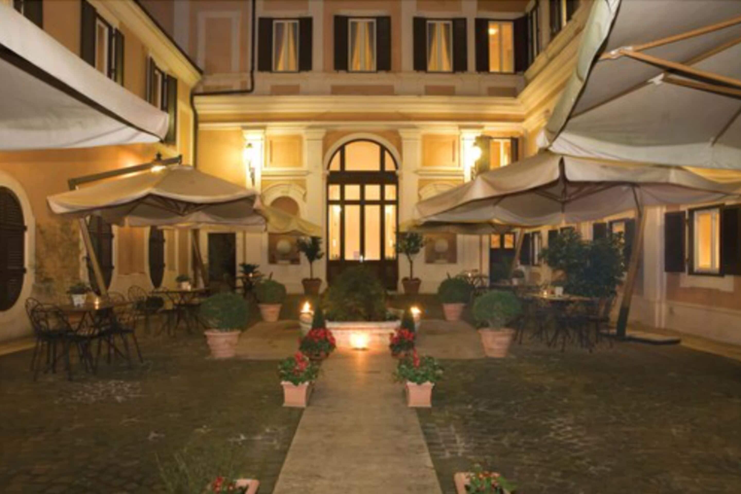 Relais Hotel Antico Palazzo Rospigliosi — Foto’s 1