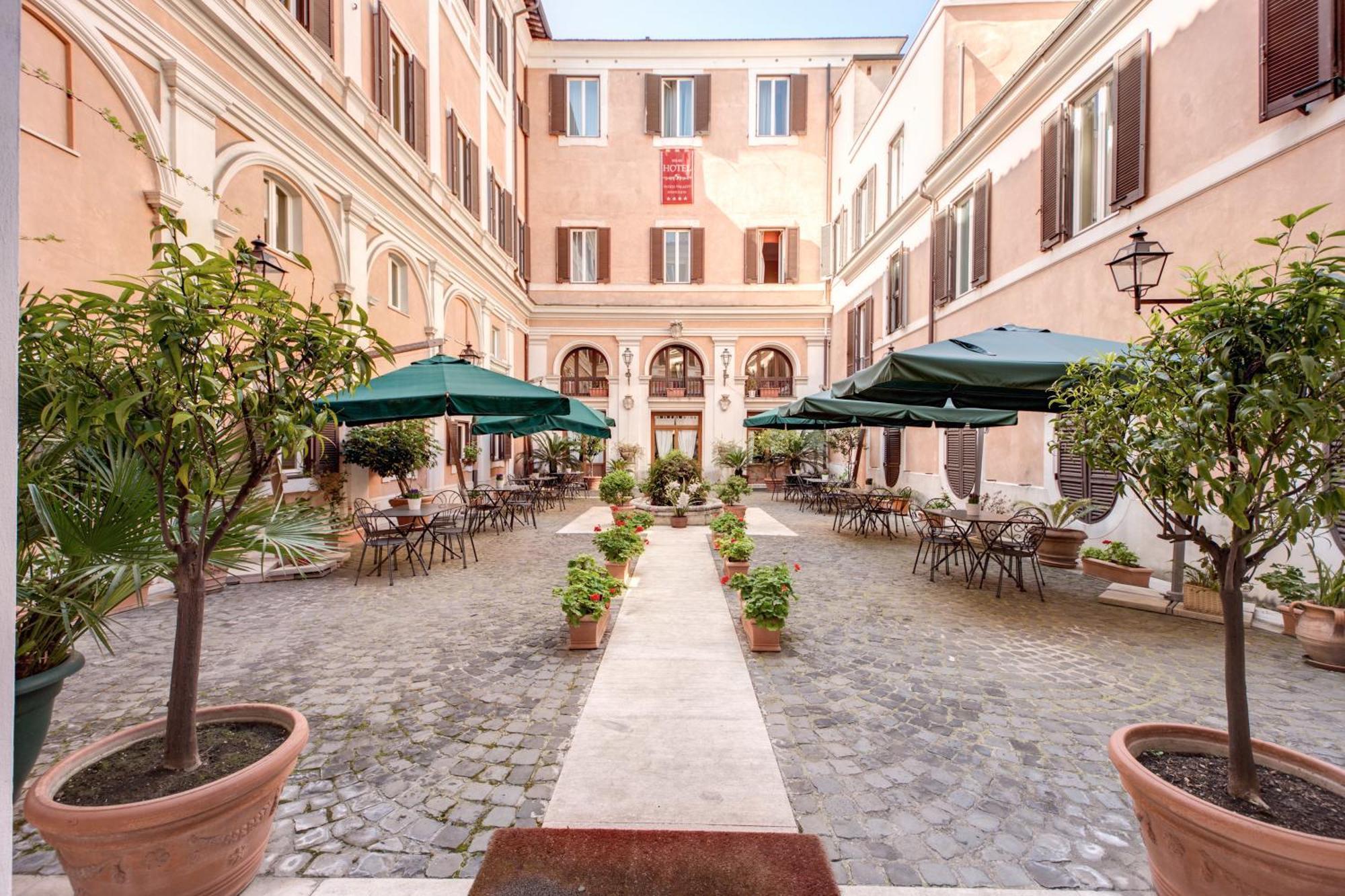 Relais Hotel Antico Palazzo Rospigliosi — Foto’s 3